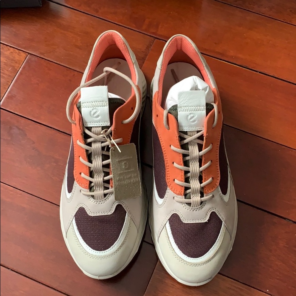 ECCO St.1